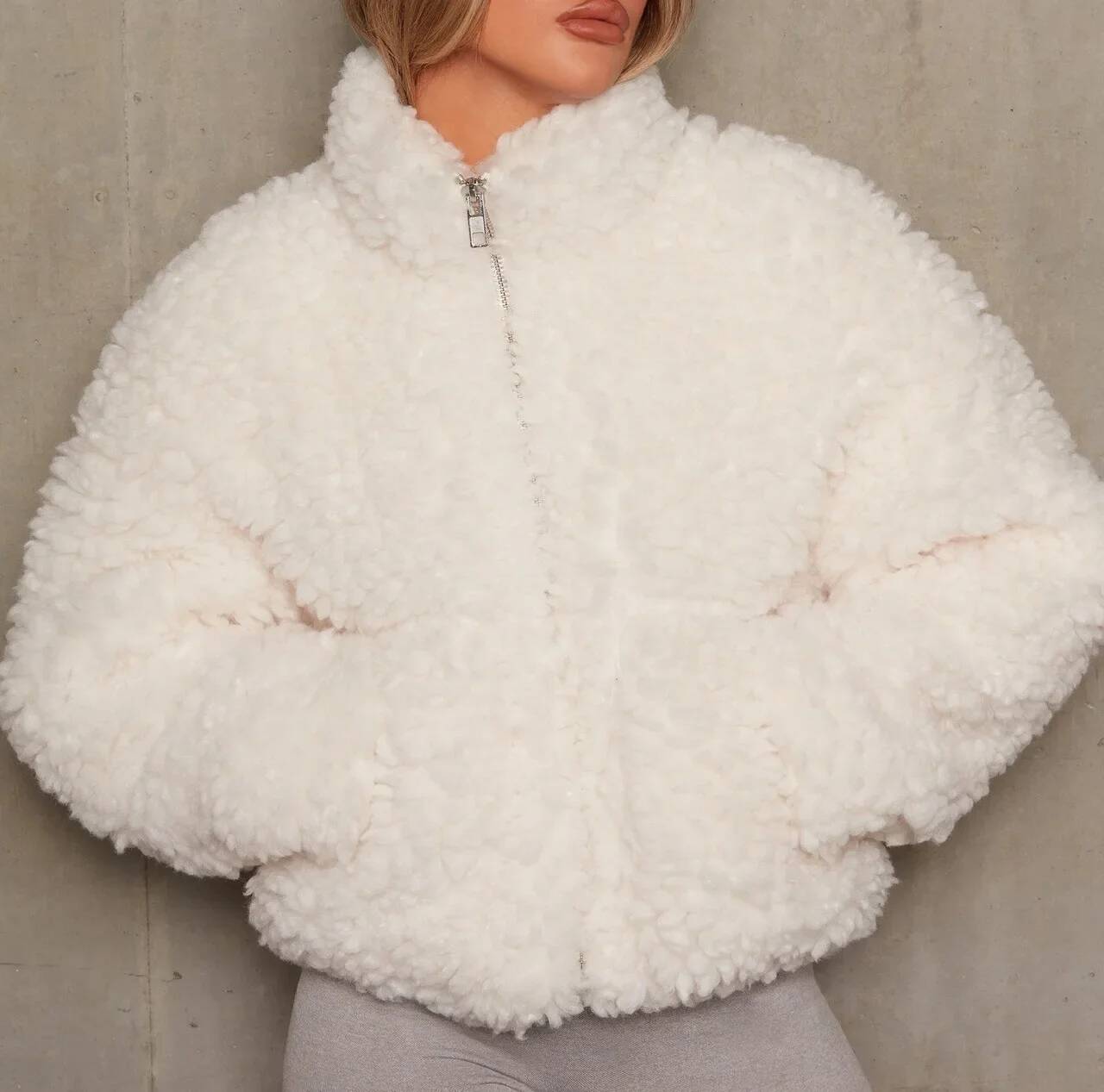 Winter Clothing Taiwan - เสื้อคลุมขนสัตว์ฤดูใบไม้ร่วงฤดูหนาว 2026 รุ่นใหม่ อุ่นหนา ผ้าพลัฌ เสื้อคลุมคาร์ดิแกนแบบสั้น